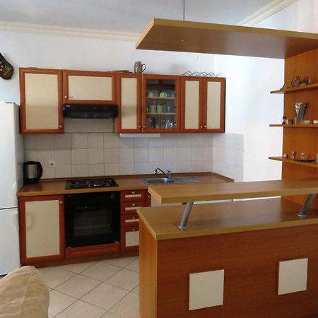 Apartments Party Новаля Екстериор снимка